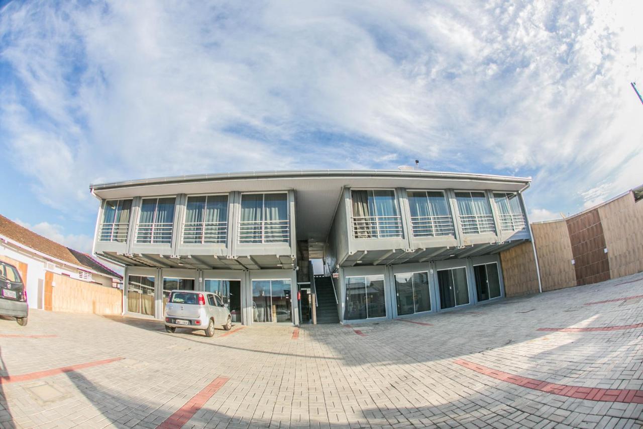 Xxcasa Olinda - Estudios E Suites Com Piscina, Ar, Wifi E Estacionamento بورتو بيلو المظهر الخارجي الصورة