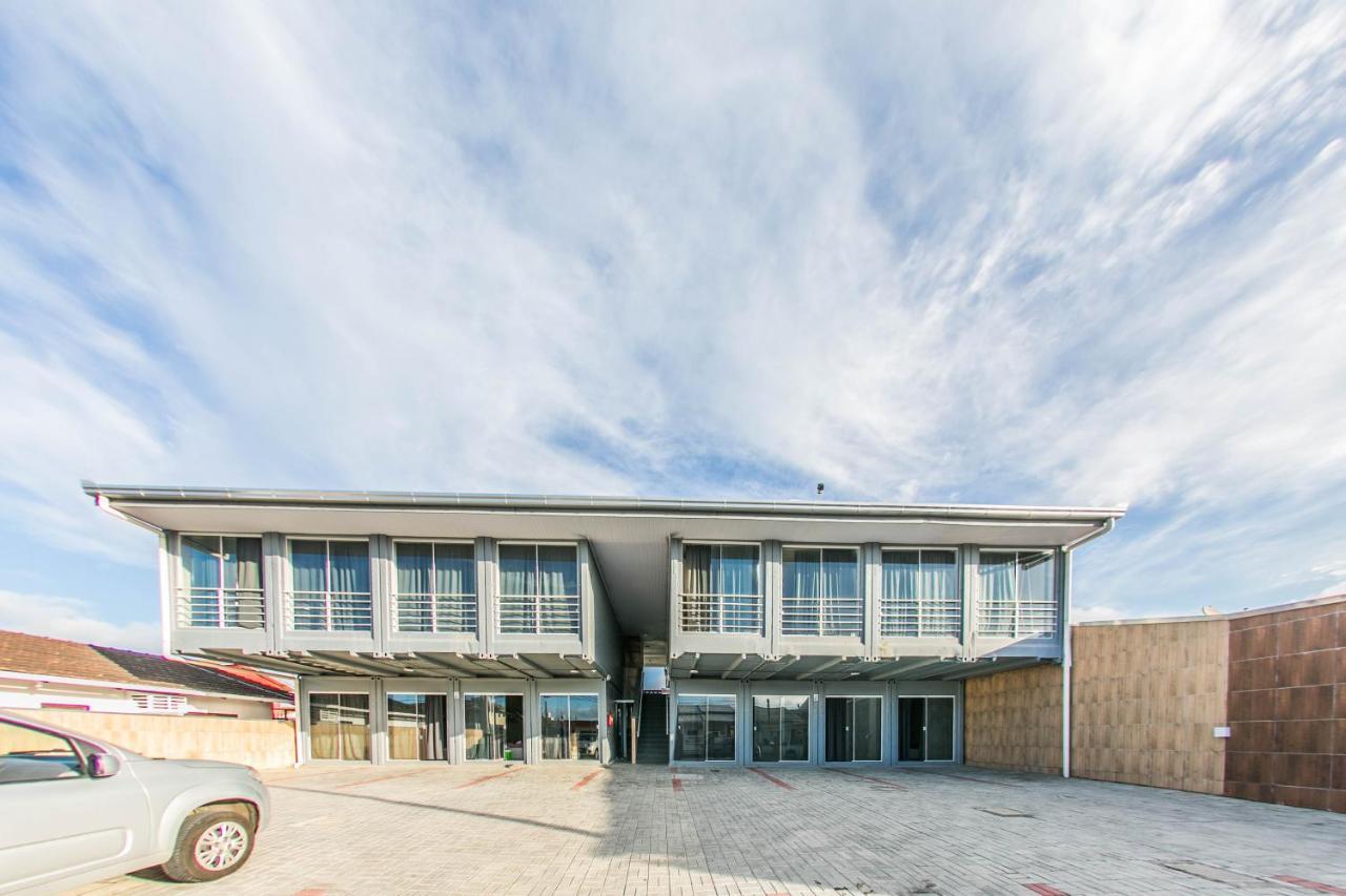Xxcasa Olinda - Estudios E Suites Com Piscina, Ar, Wifi E Estacionamento بورتو بيلو المظهر الخارجي الصورة